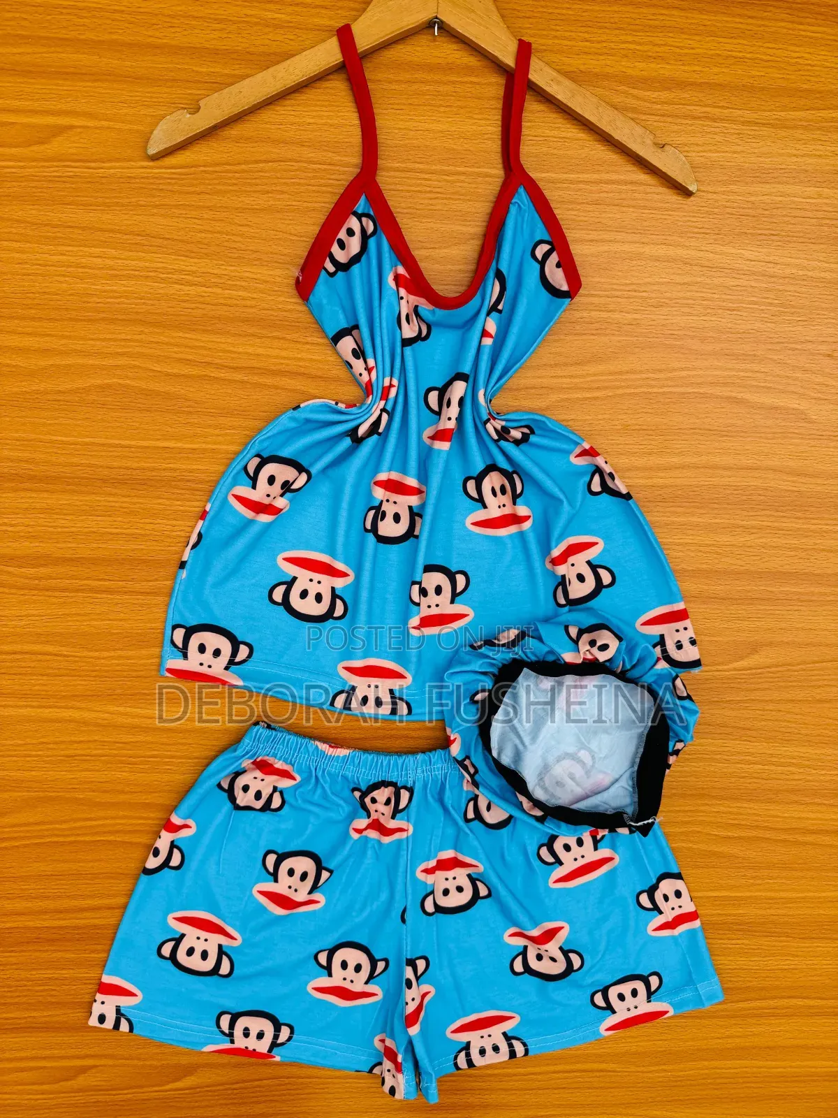 Pyjamas/Night Wear