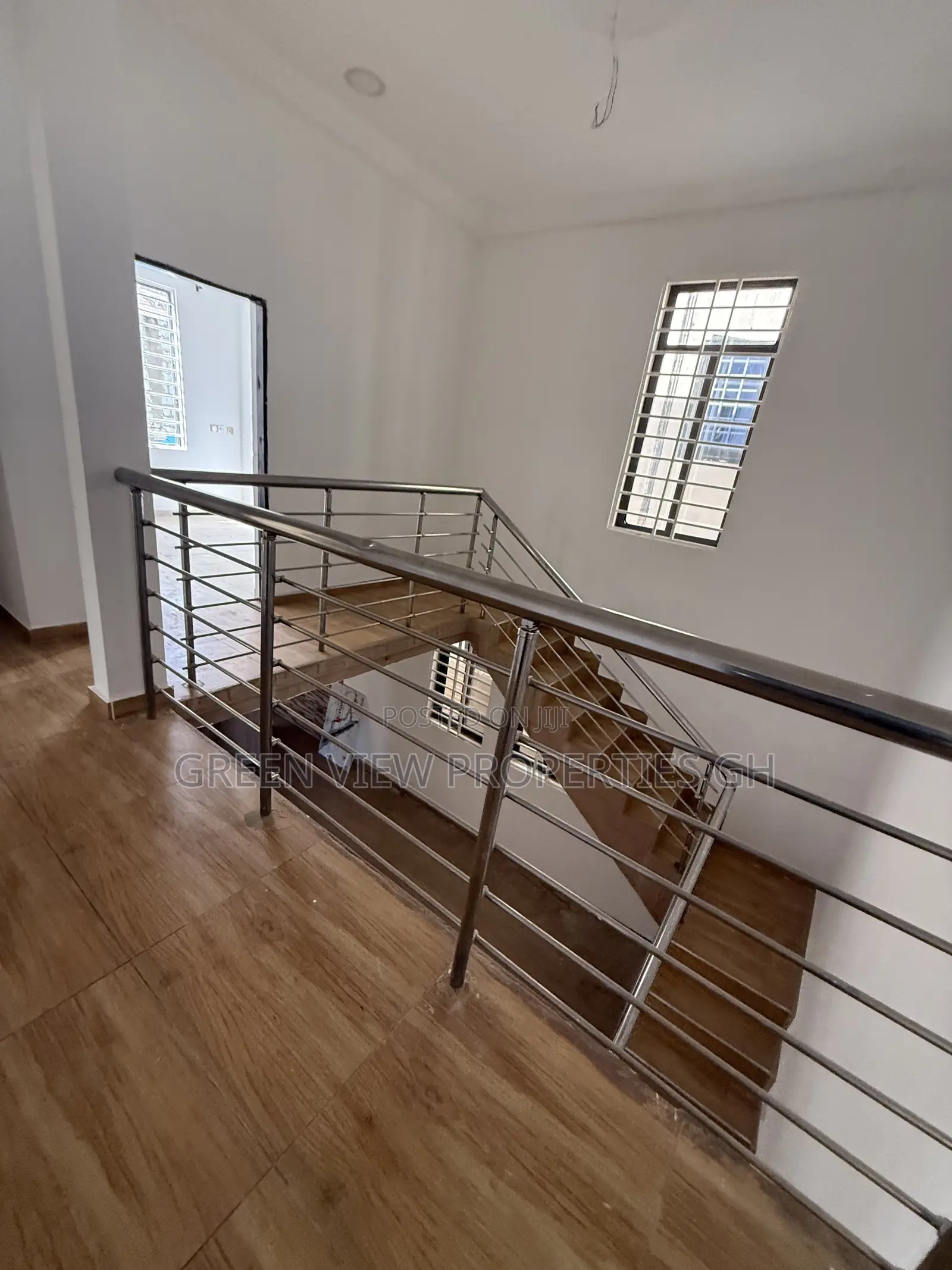 4bdrm Duplex in Ga South Municipal for rent