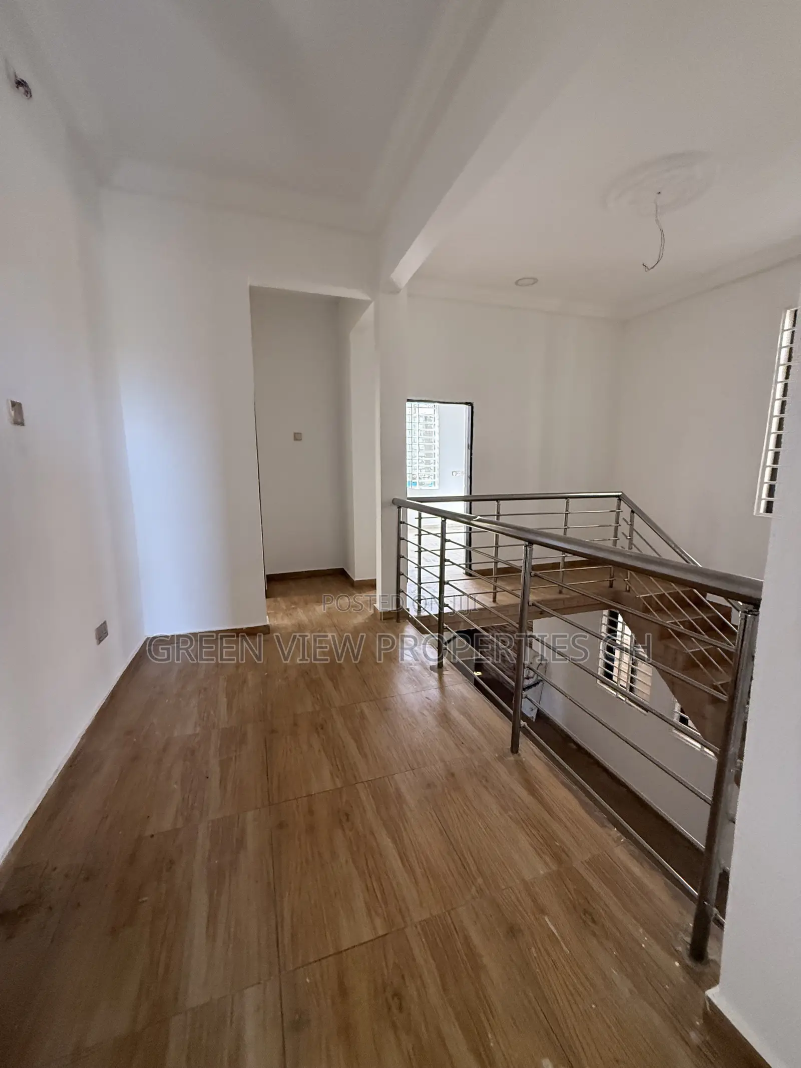 4bdrm Duplex in Ga South Municipal for rent