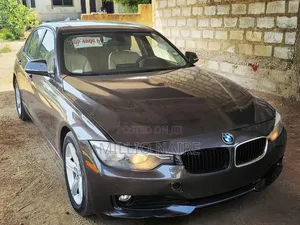 BMW 320i 2015 Black