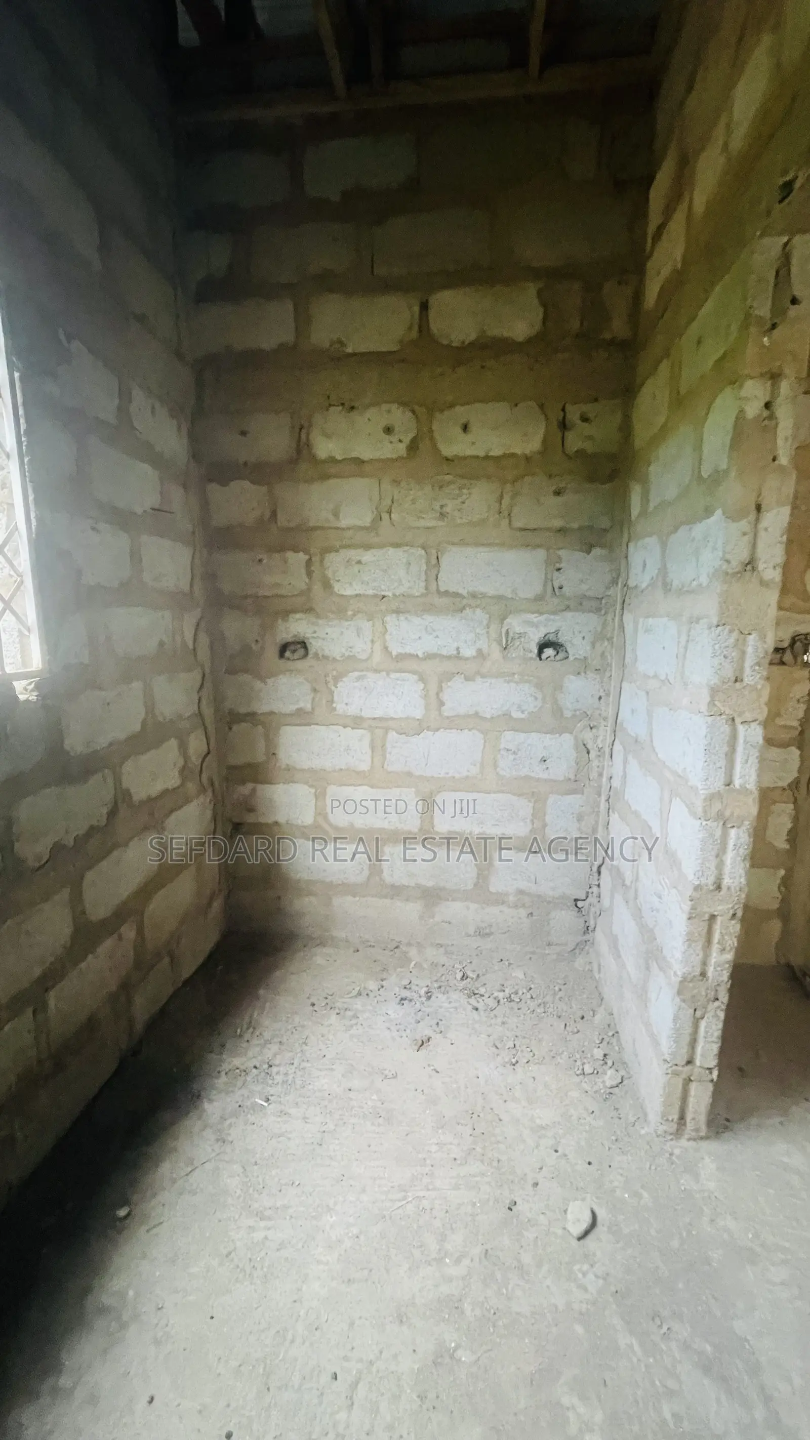 3bdrm House in Sefdard Properties, Amasaman for sale