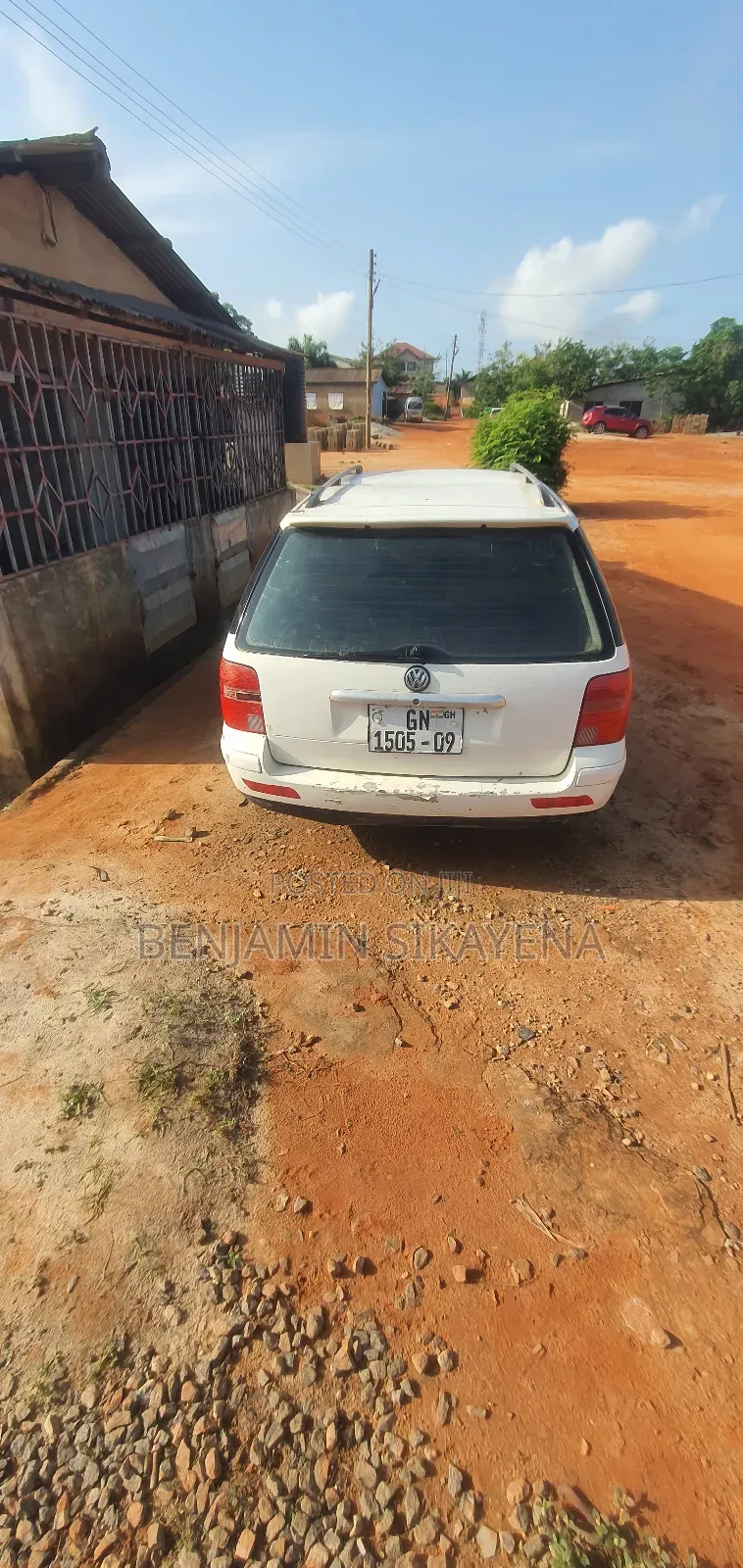 Volkswagen Passat 2002 White