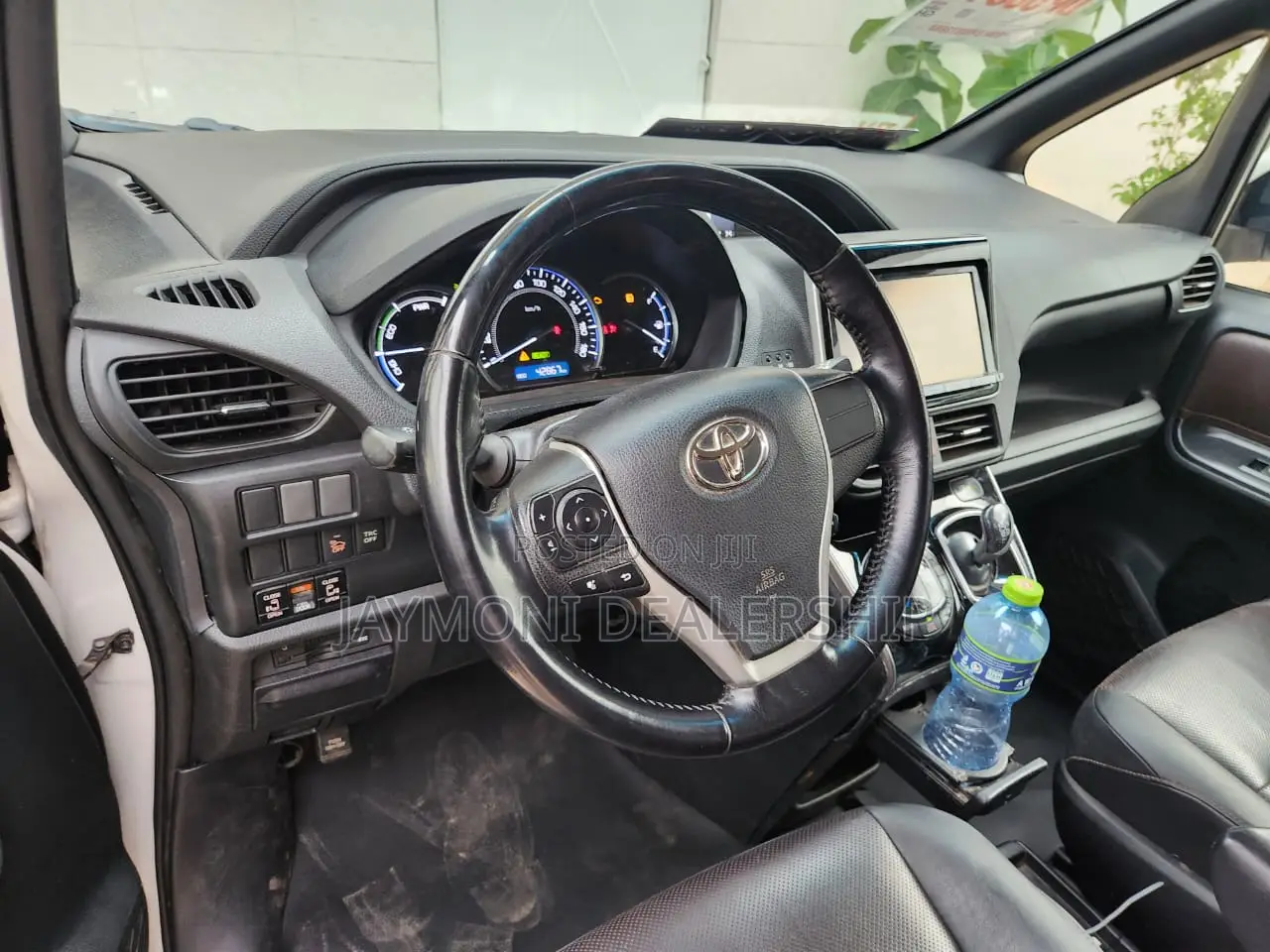 Toyota Voxy 2015 White