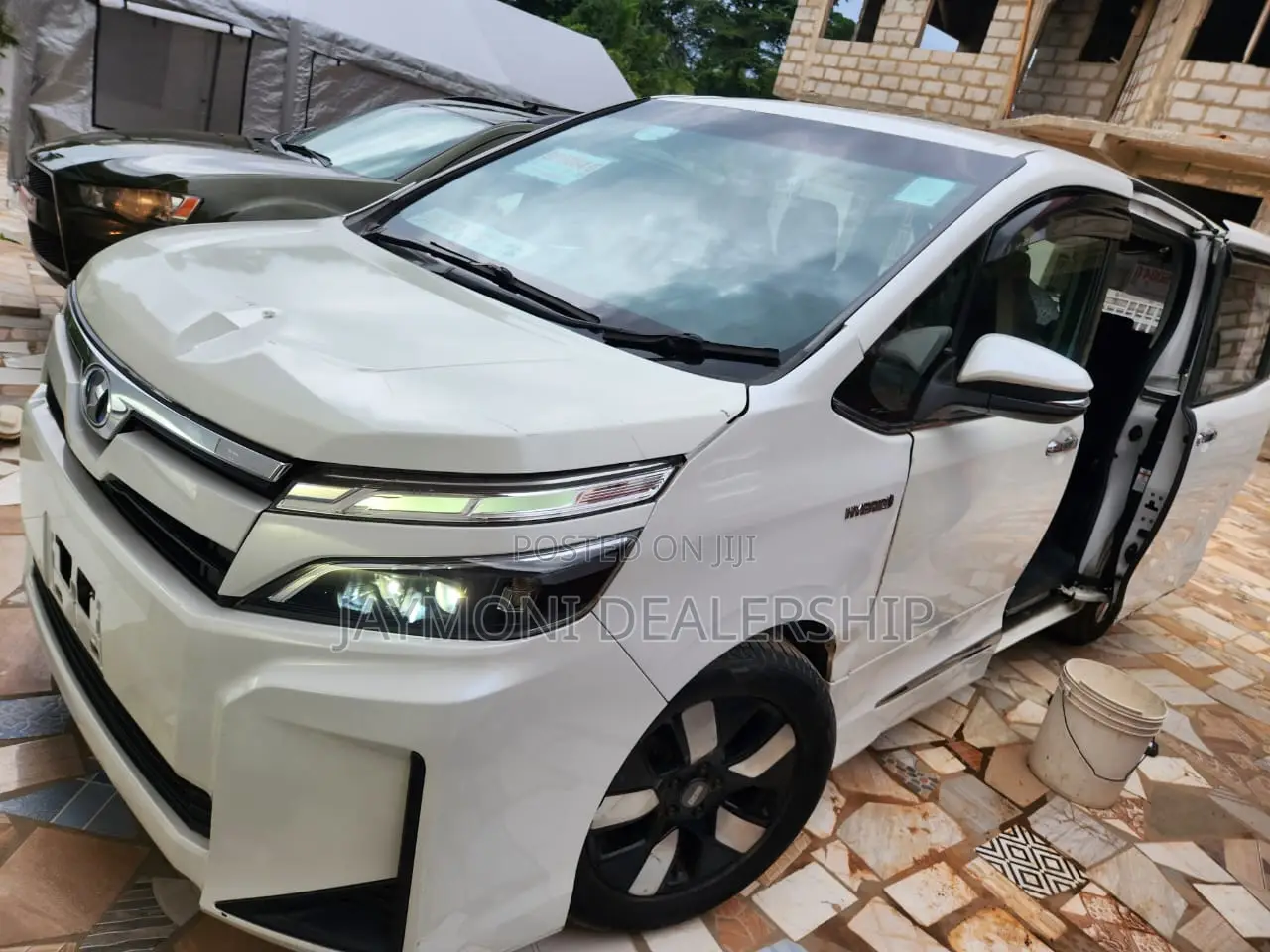 Toyota Voxy 2015 White