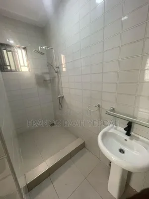 3bdrm House in Shining Star Real, Accra Metropolitan for sale