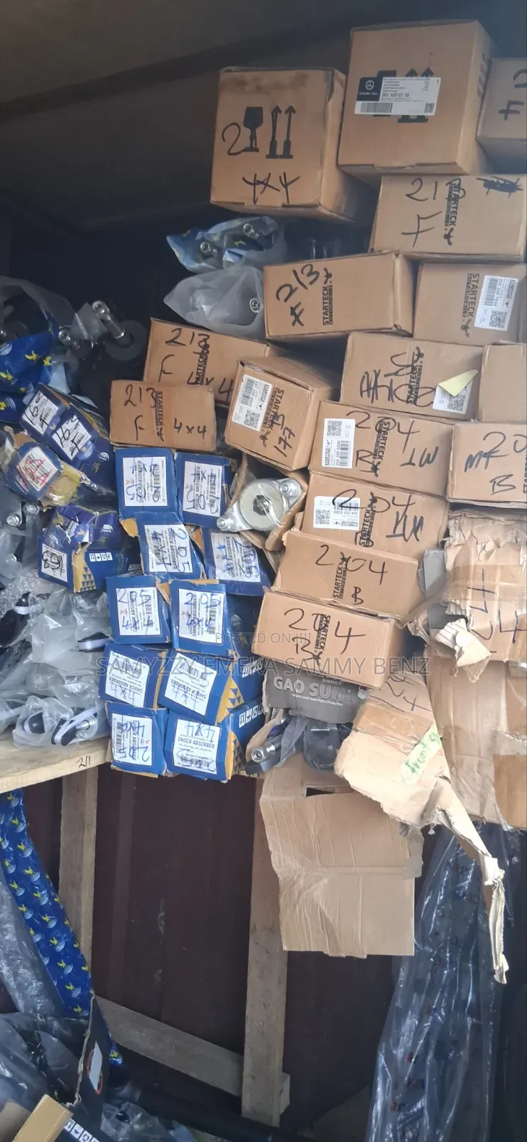 Front and Back Shocks for Mercedes-Benz C300