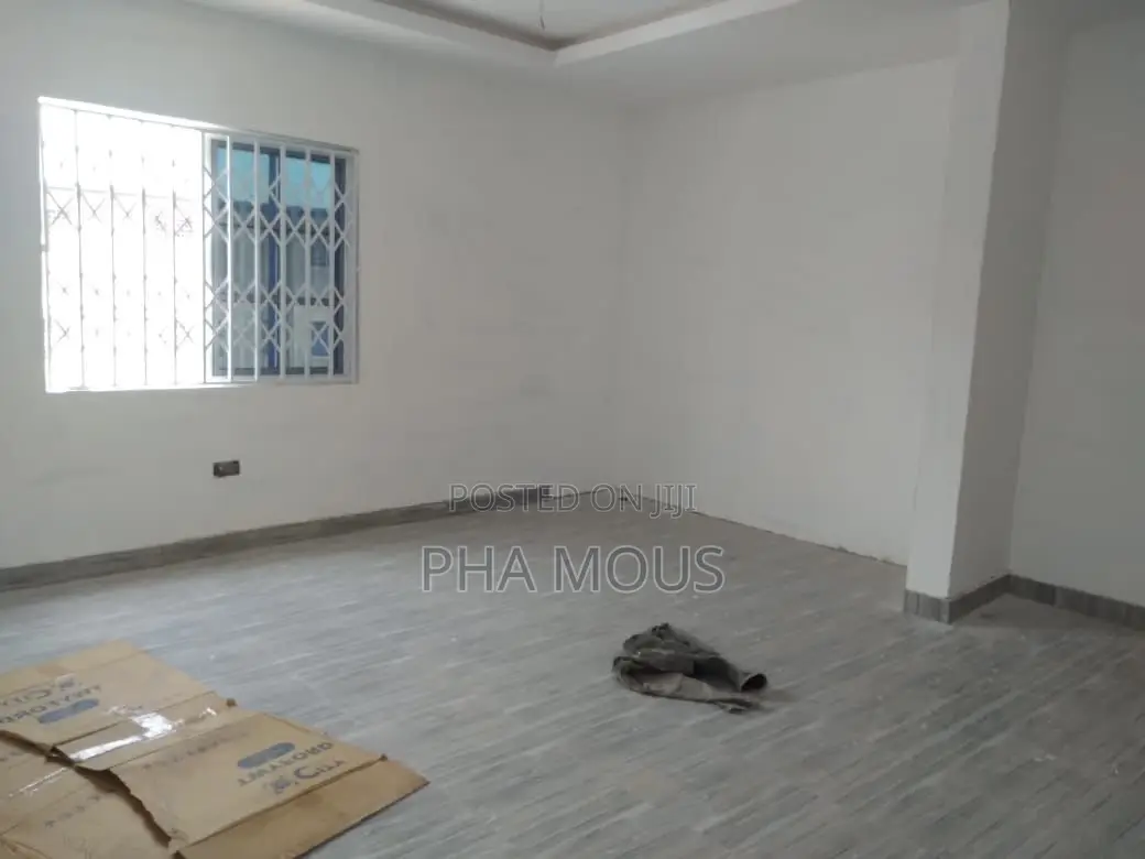 2bdrm Apartment in Achimota for rent