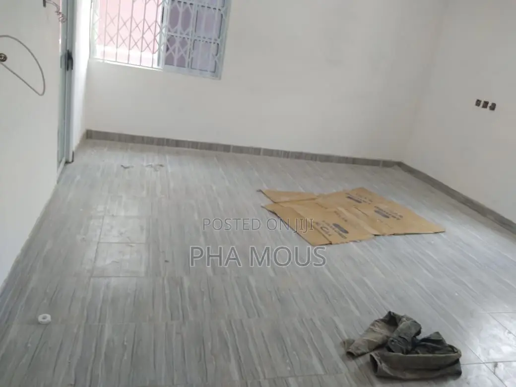 2bdrm Apartment in Achimota for rent