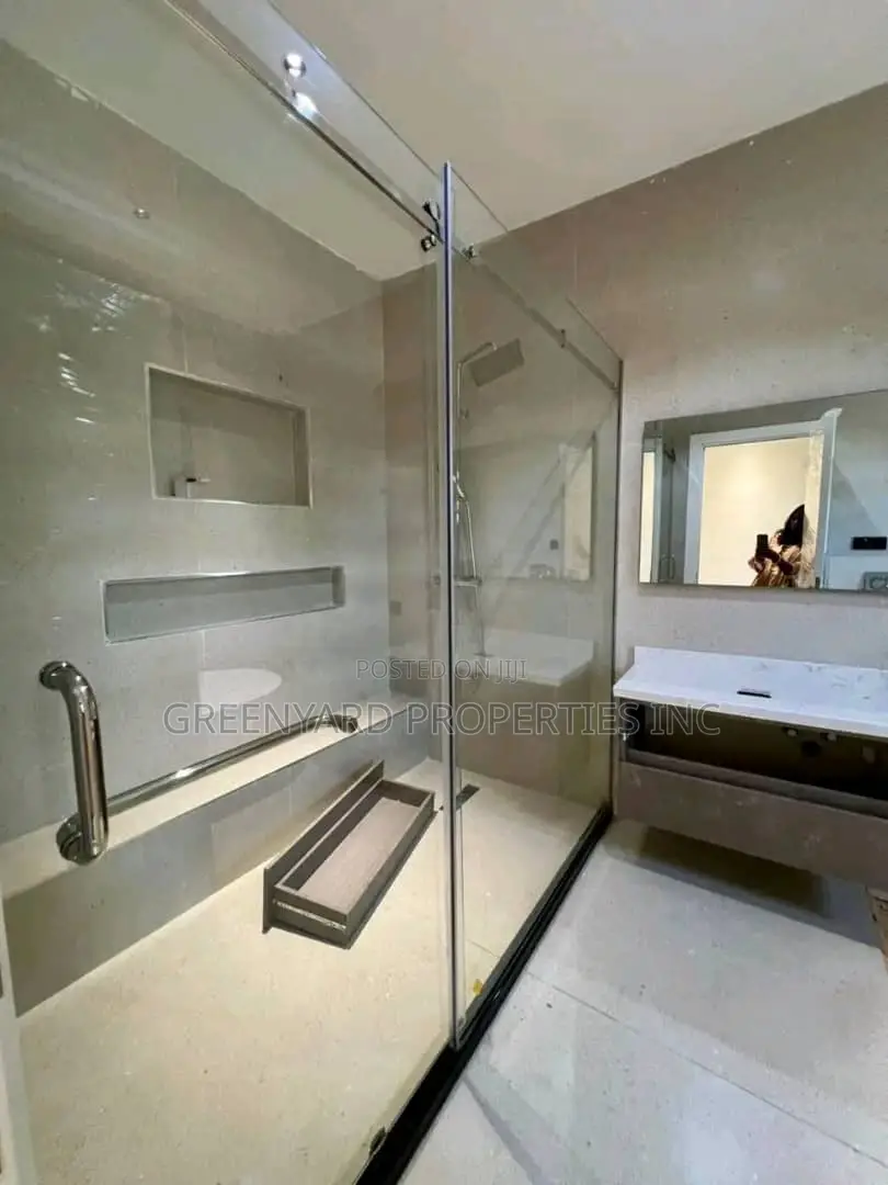 4bdrm Townhouse / Terrace in Burma Hills, Tseaddo for rent