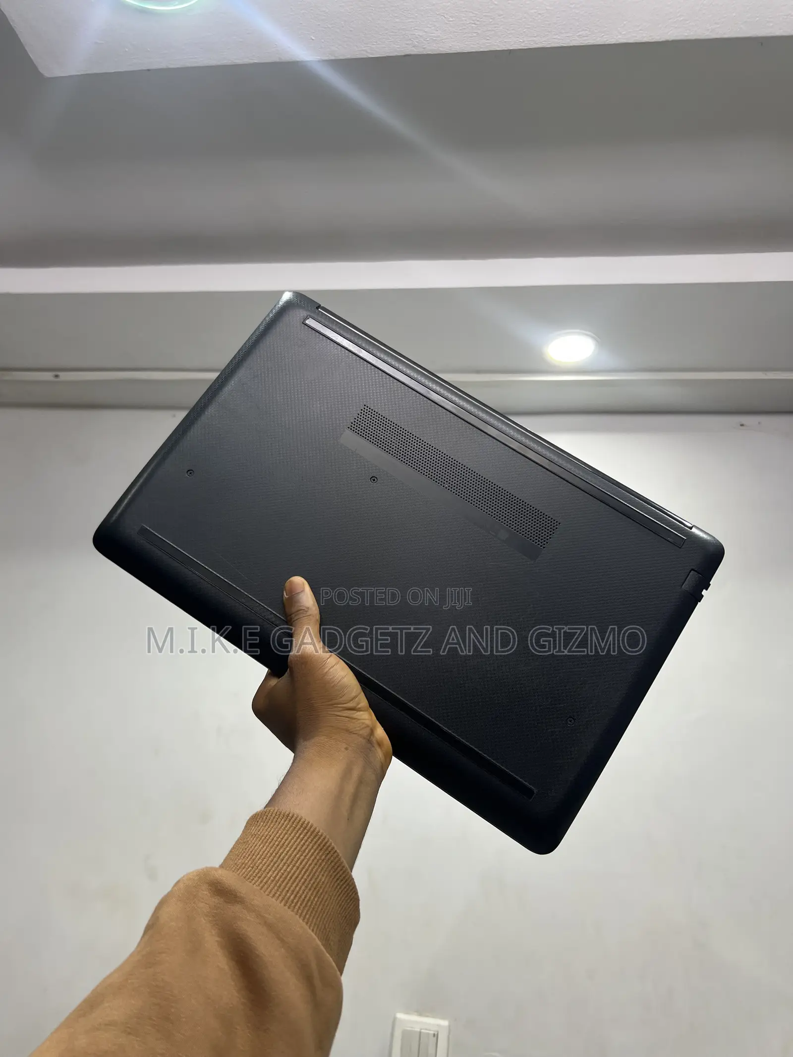 Laptop HP 15-da2933nia 8GB Intel Core i5 SSD 512GB