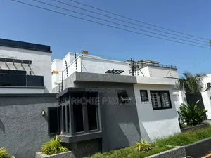 5bdrm Duplex in Ab Richie Properties, Boundary Road Area for sale