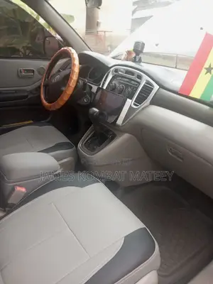 Toyota Highlander 2.4 2001 Black