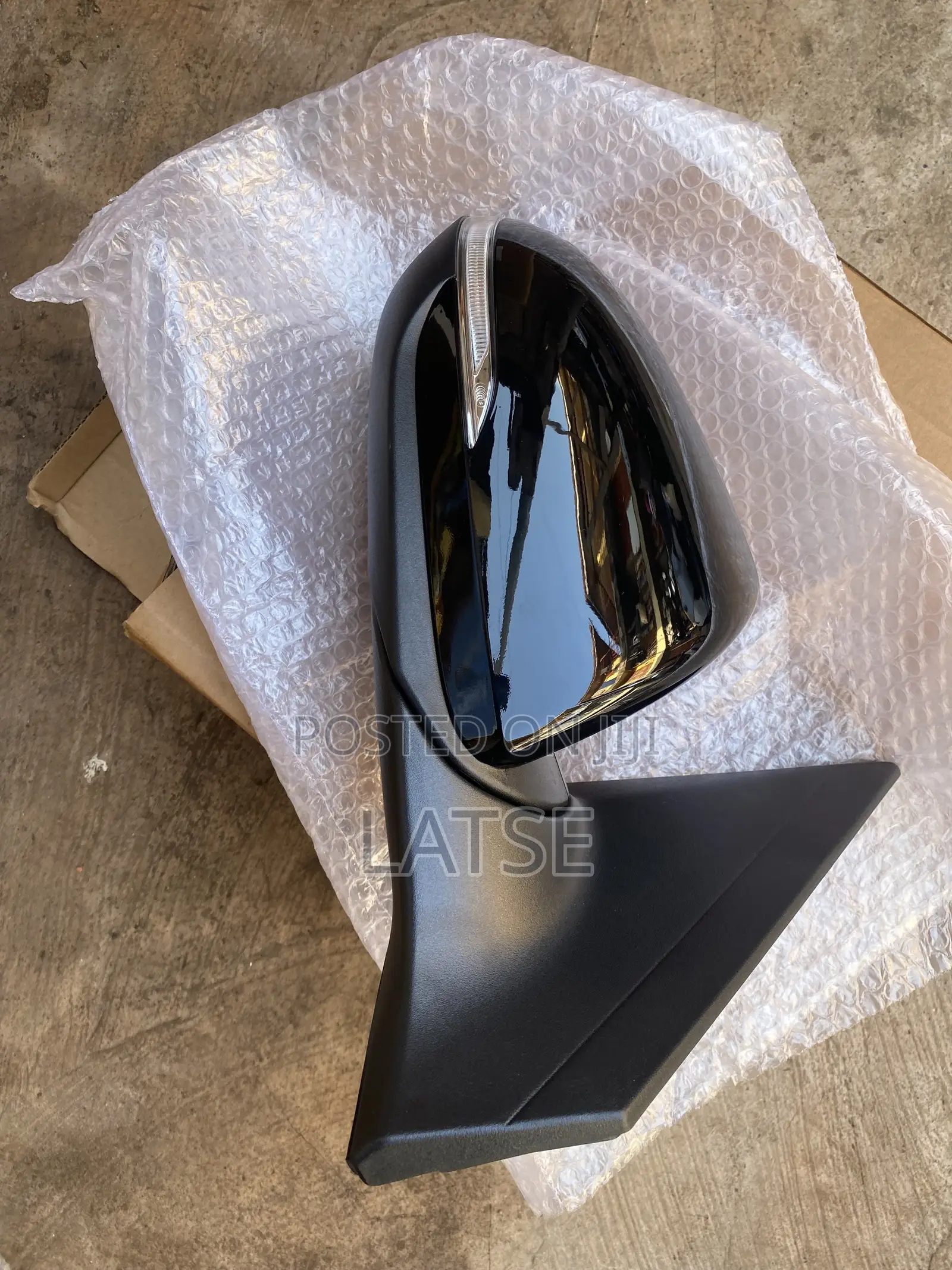 Hyundai Elantra 2017,2018 Driver View Mirror (Sensor)