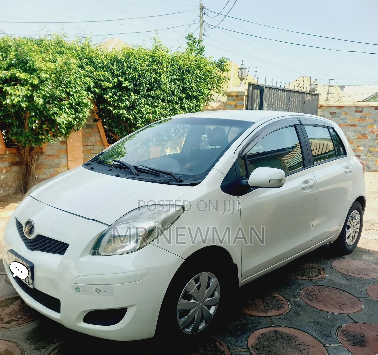 Toyota Vitz 2010 White