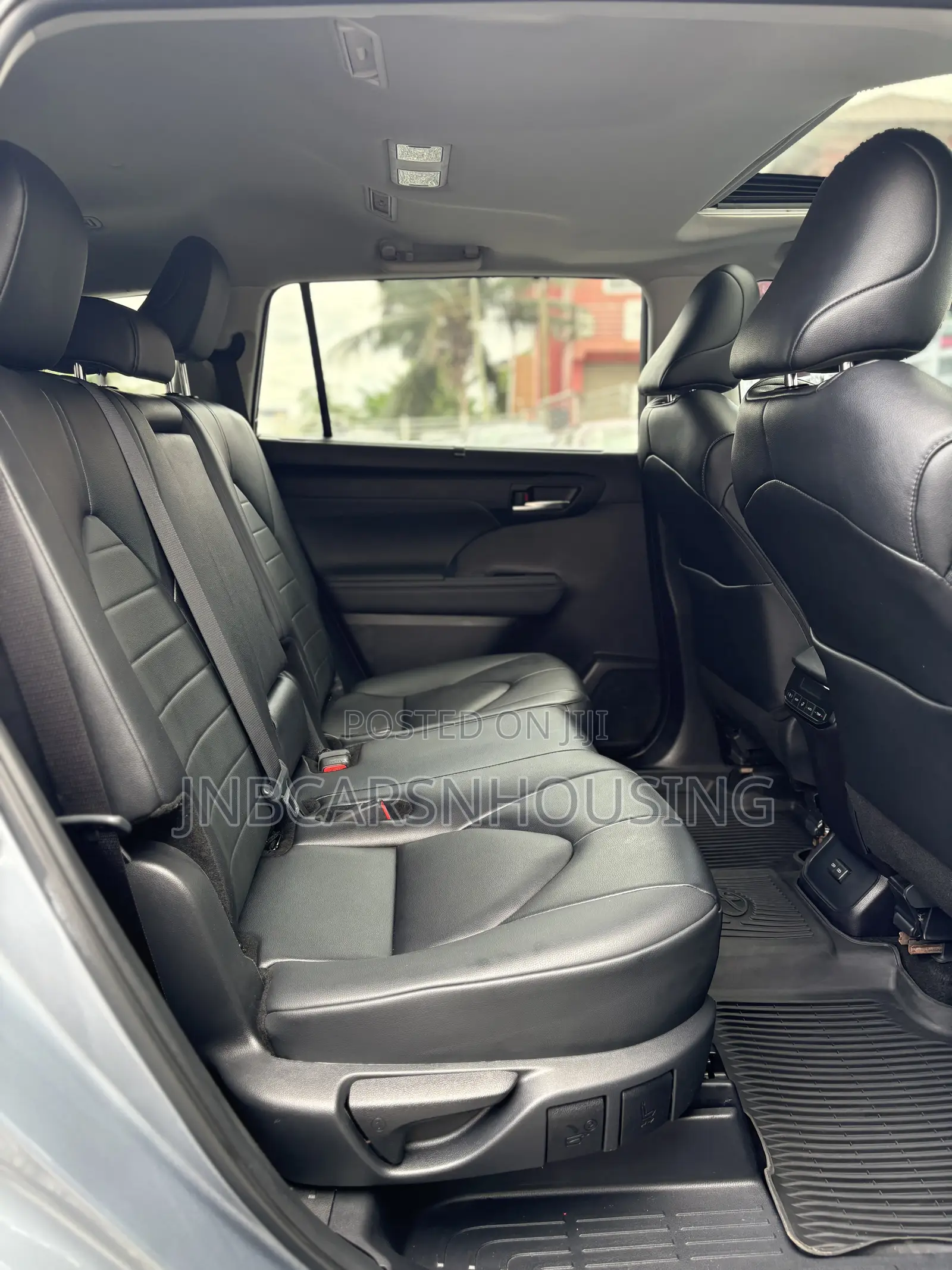 Toyota Highlander XLE AWD 2024 Blue
