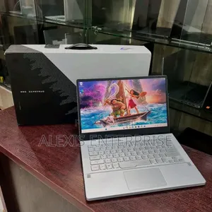 New Laptop Asus A42JK 16GB AMD Ryzen 9 SSD 1T