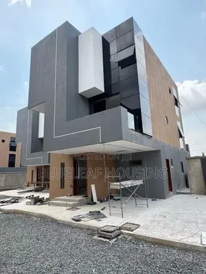 4bdrm Townhouse/Terrace in Airport Residential Area for sale