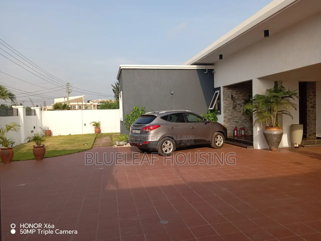 Furnished 5bdrm Mansion in Lashibi for sale