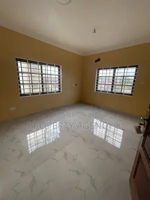 2bdrm Apartment in J Apartments Comp, West Hills Mall Area for rent