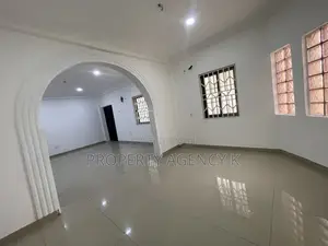 3bdrm Apartment in J Apartments, West Hills Mall Area for rent
