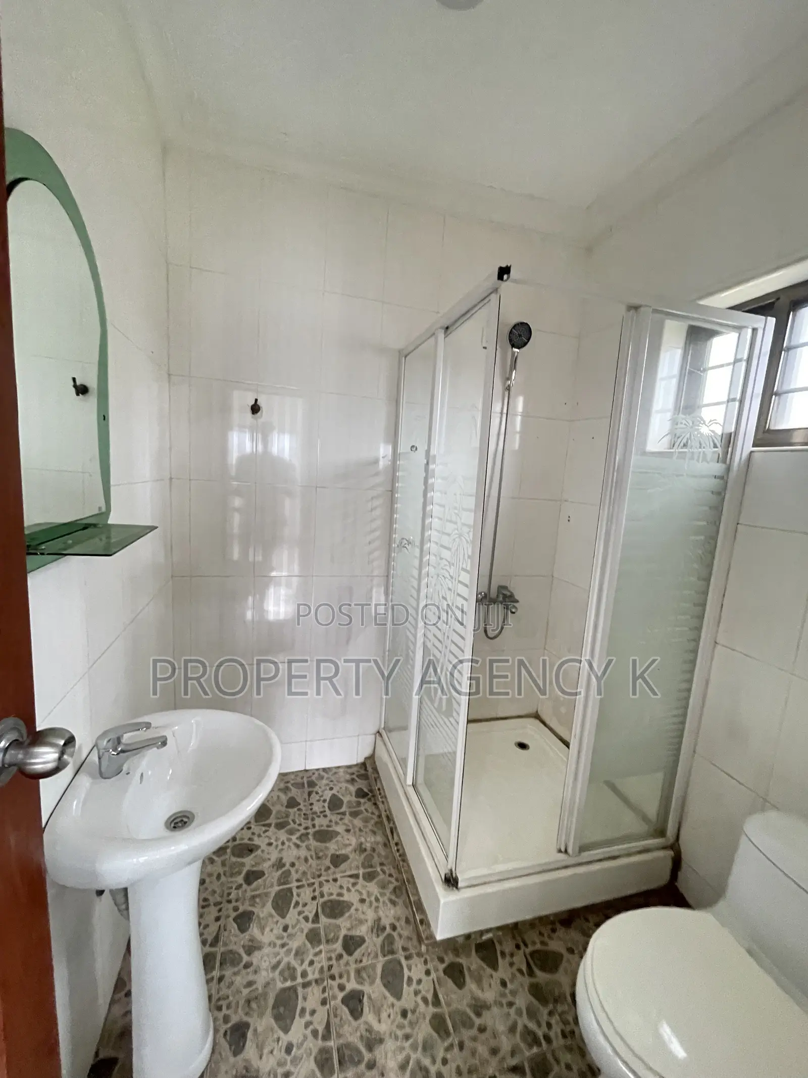 3bdrm Apartment in J Apartments, West Hills Mall Area for rent