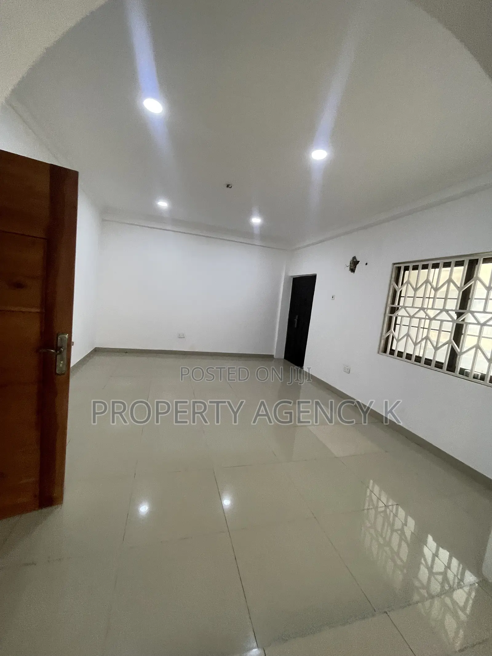 3bdrm Apartment in J Apartments, West Hills Mall Area for rent