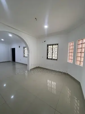 3bdrm Apartment in J Apartments, West Hills Mall Area for rent