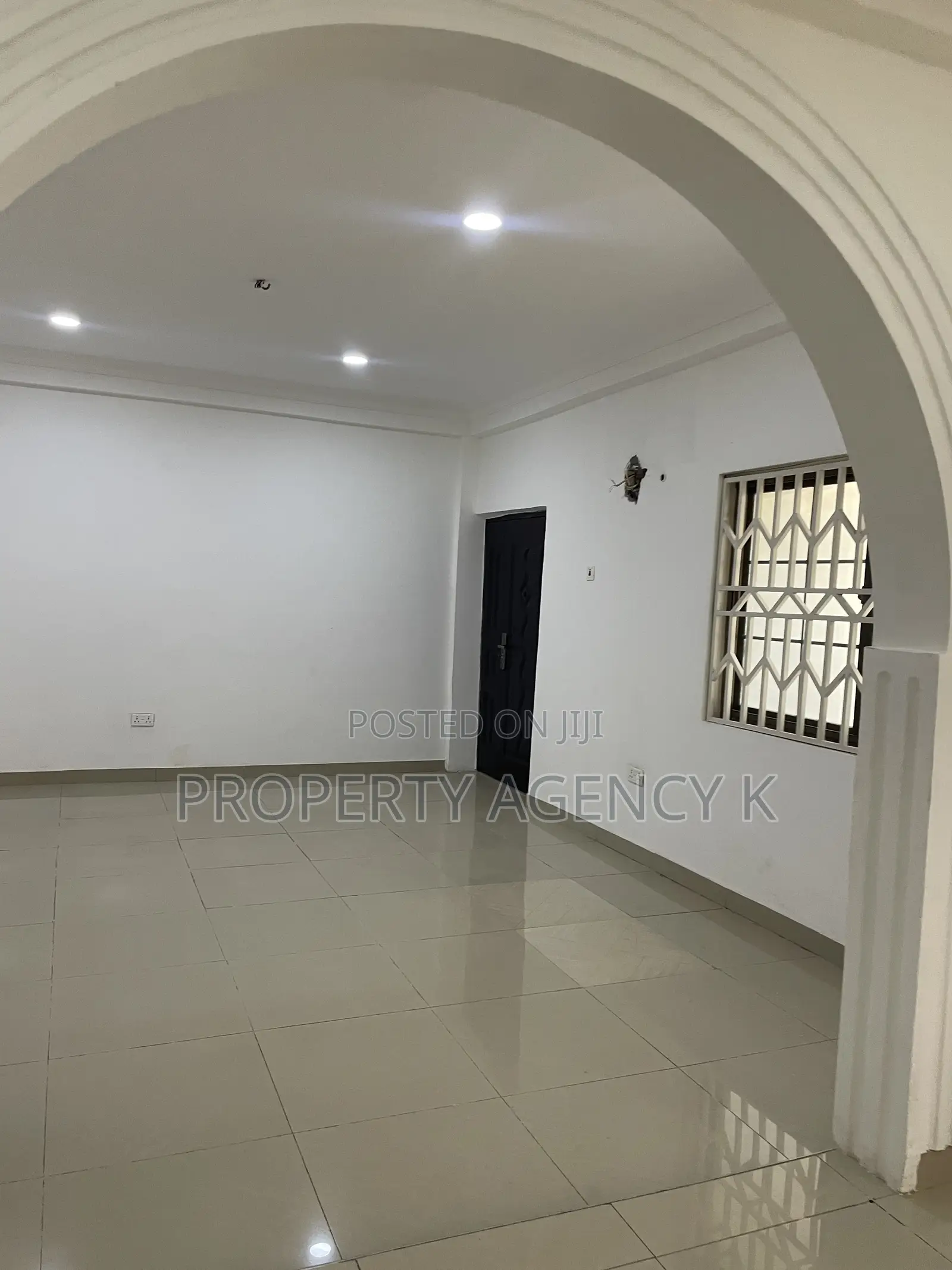 3bdrm Apartment in J Apartments, West Hills Mall Area for rent