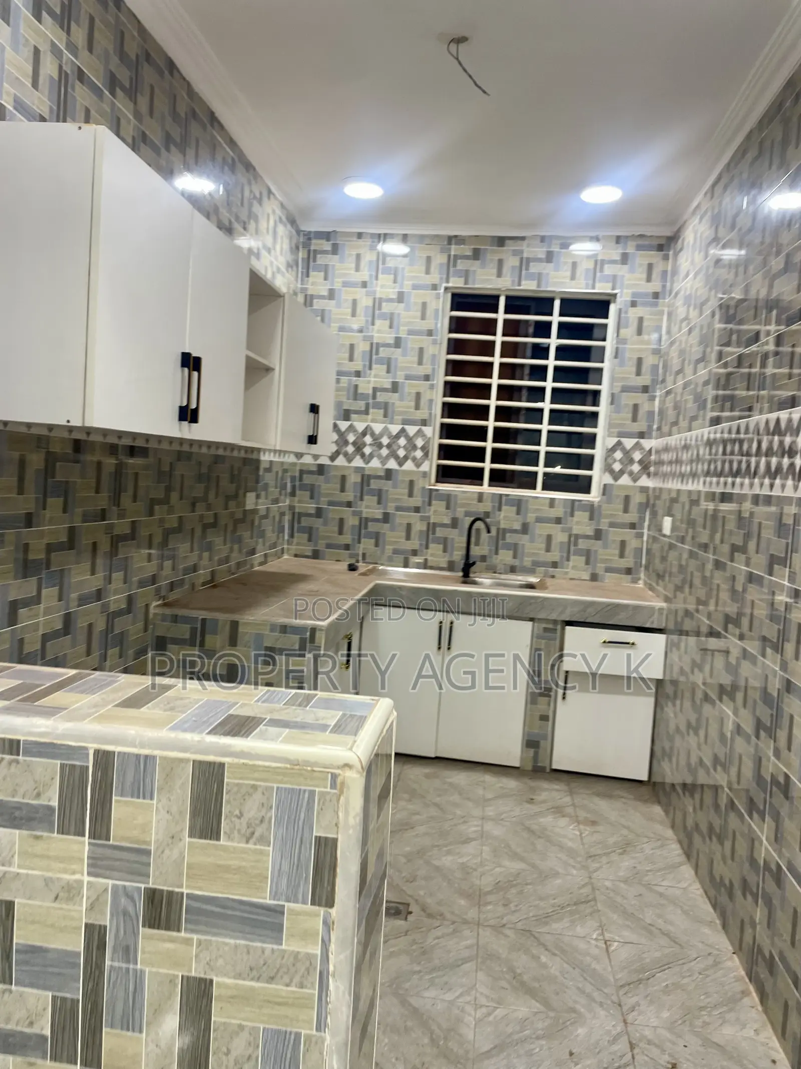 1bdrm Apartment in J Apartments Complex, Old Barrier for rent