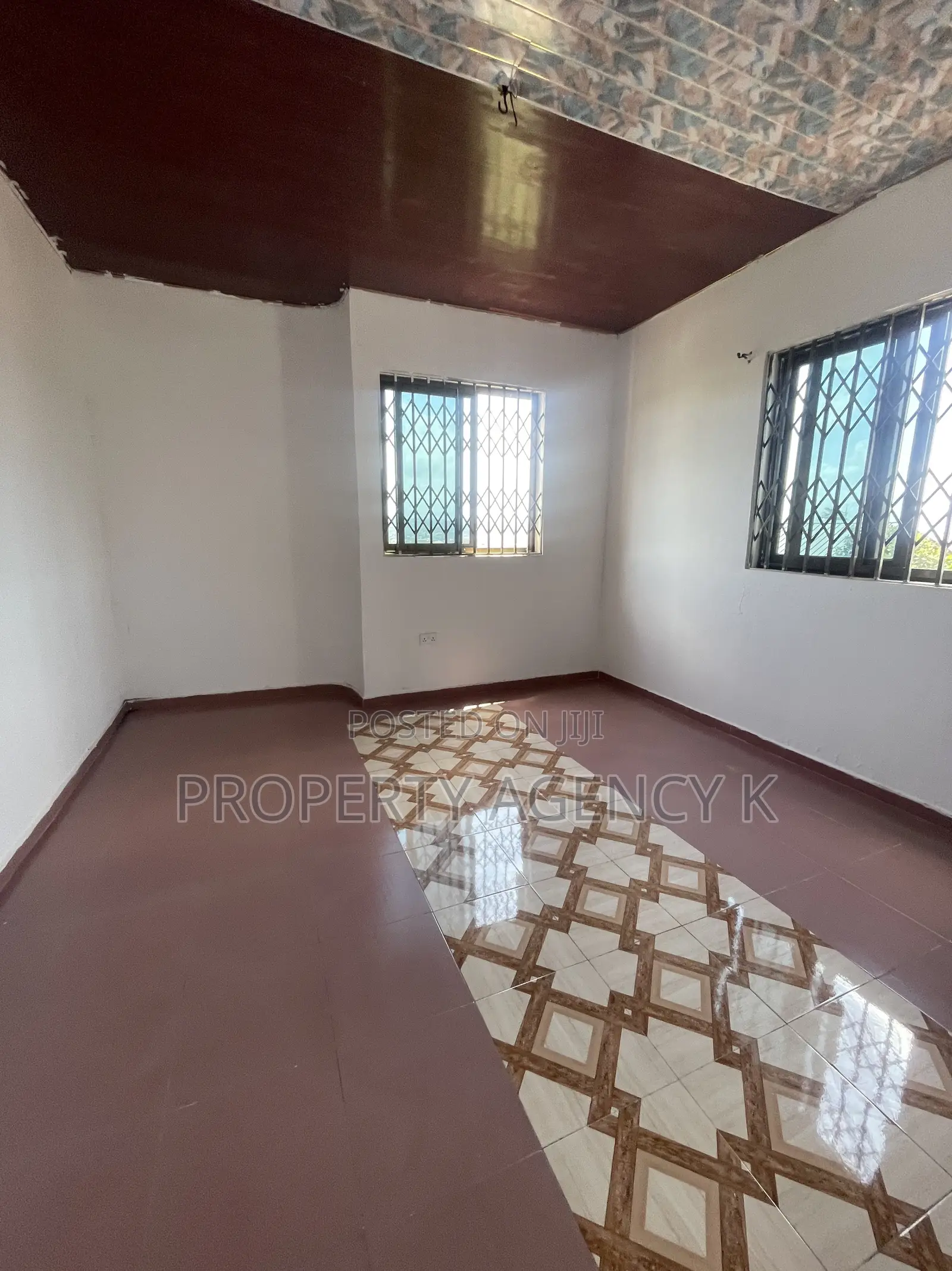 1bdrm Apartment in J Apts, West Hills Mall Area for rent