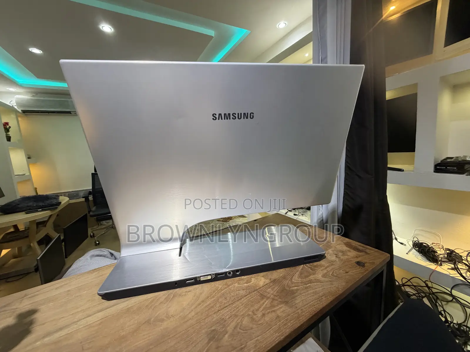 Sumsung Ultraslim 27” 120hz Syncmaster