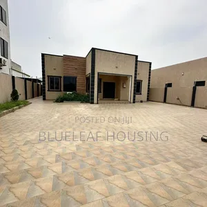 3bdrm House in Lake Side Estate for sale