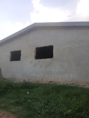 5bdrm House in Danfa for sale