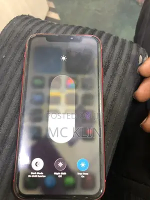 Apple iPhone 11 128 GB Red