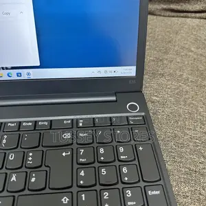 Laptop Lenovo ThinkPad E15 16GB AMD Ryzen 7 SSD 512GB