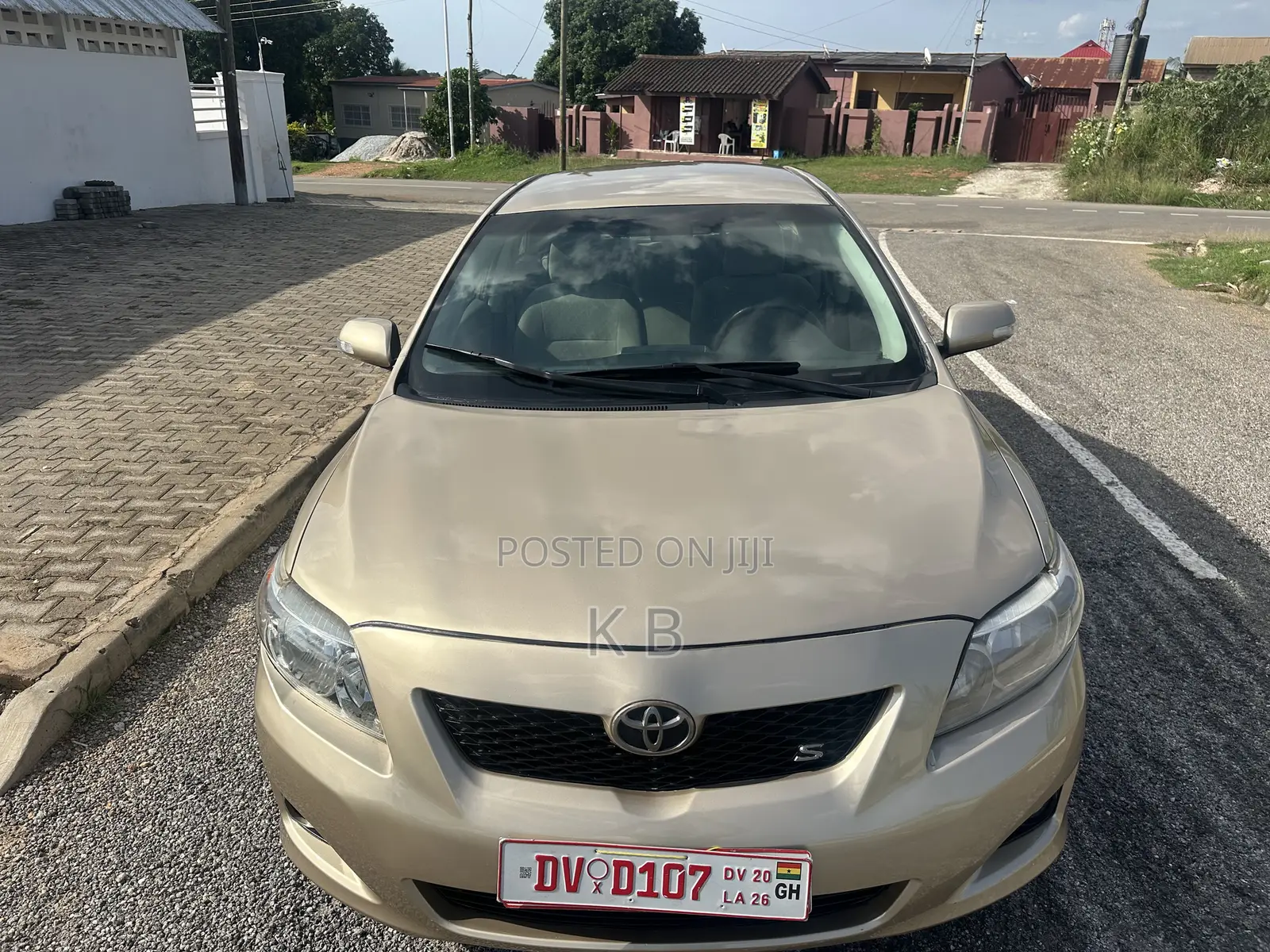 Toyota Corolla 2013 Gold
