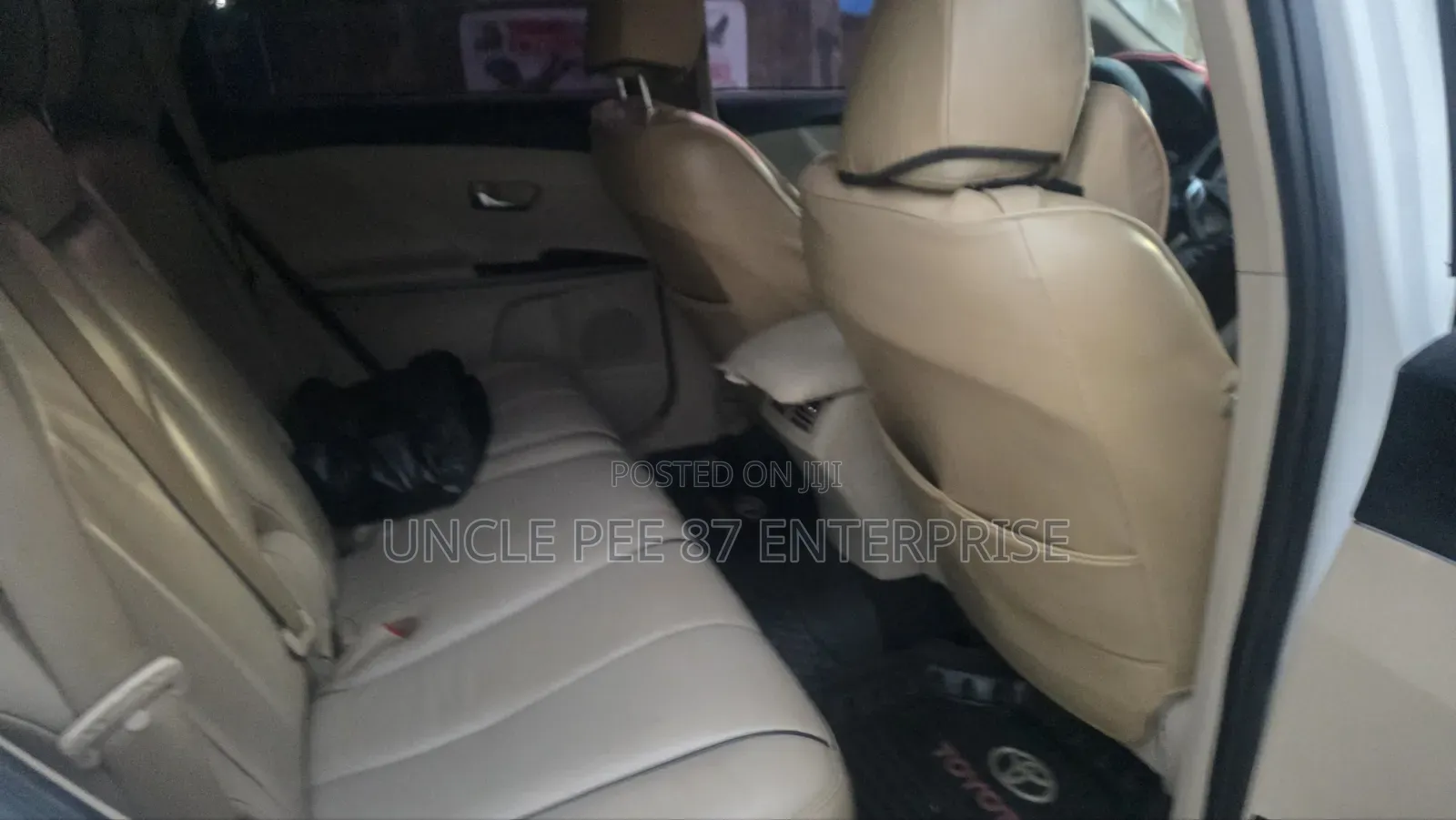 Toyota Venza LE 4dr Wagon AWD (2.7L 4cyl 6A) 2014 White