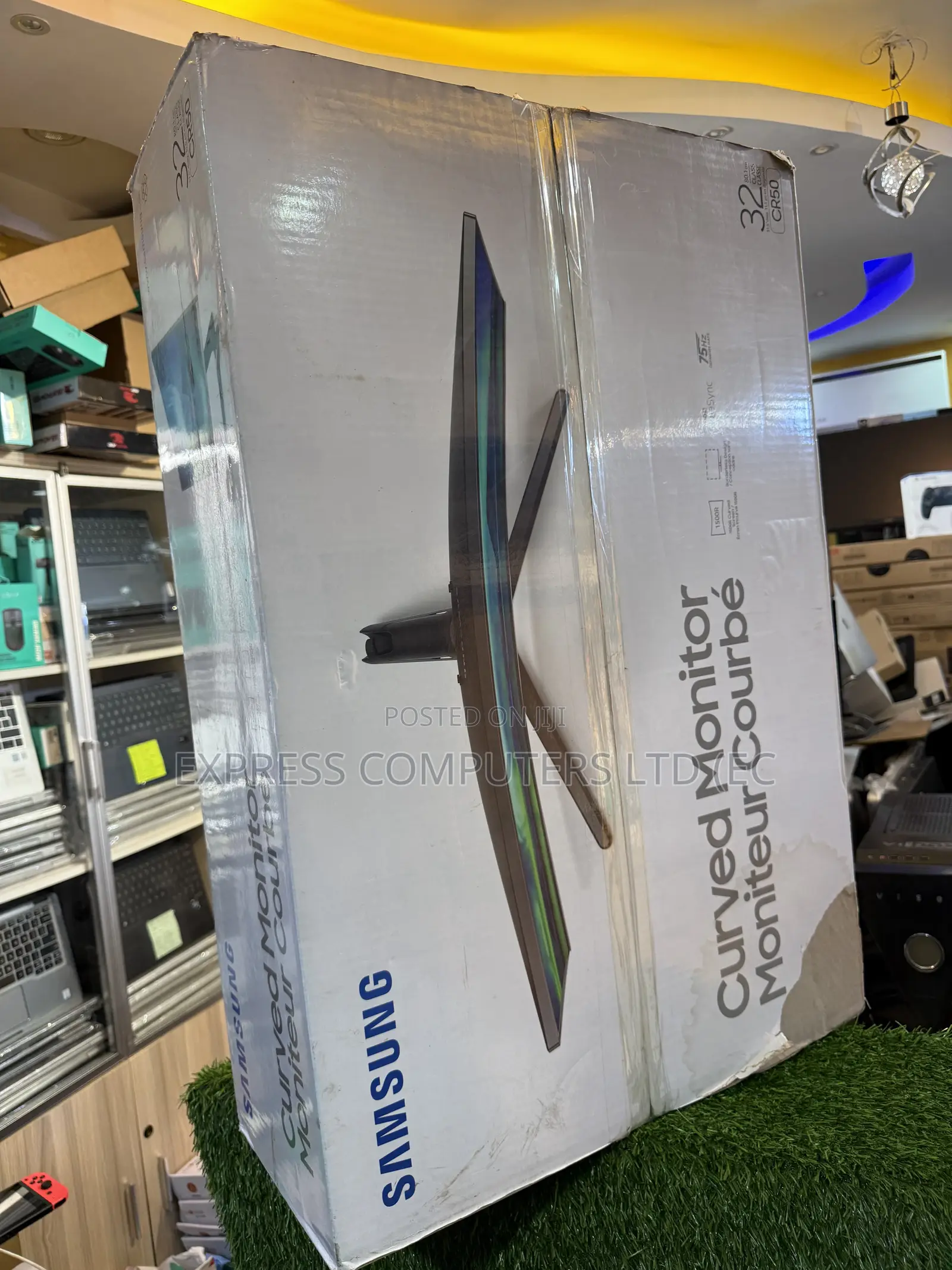 Samsung 32" Class Cr50 Curved Full Hd Monitor - Refresh 5