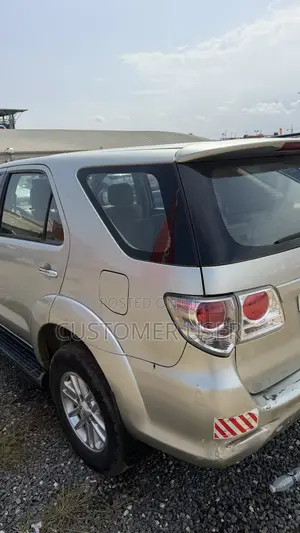 Toyota Fortuner 2.7 AWD 2012 Gray