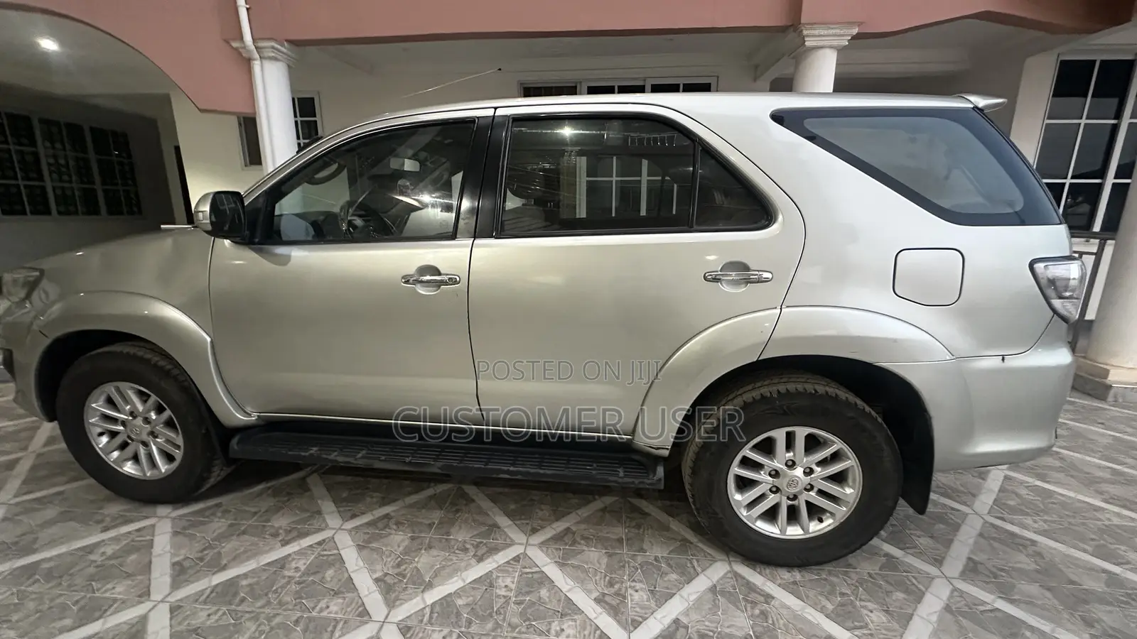 Toyota Fortuner 2.7 AWD 2012 Gray