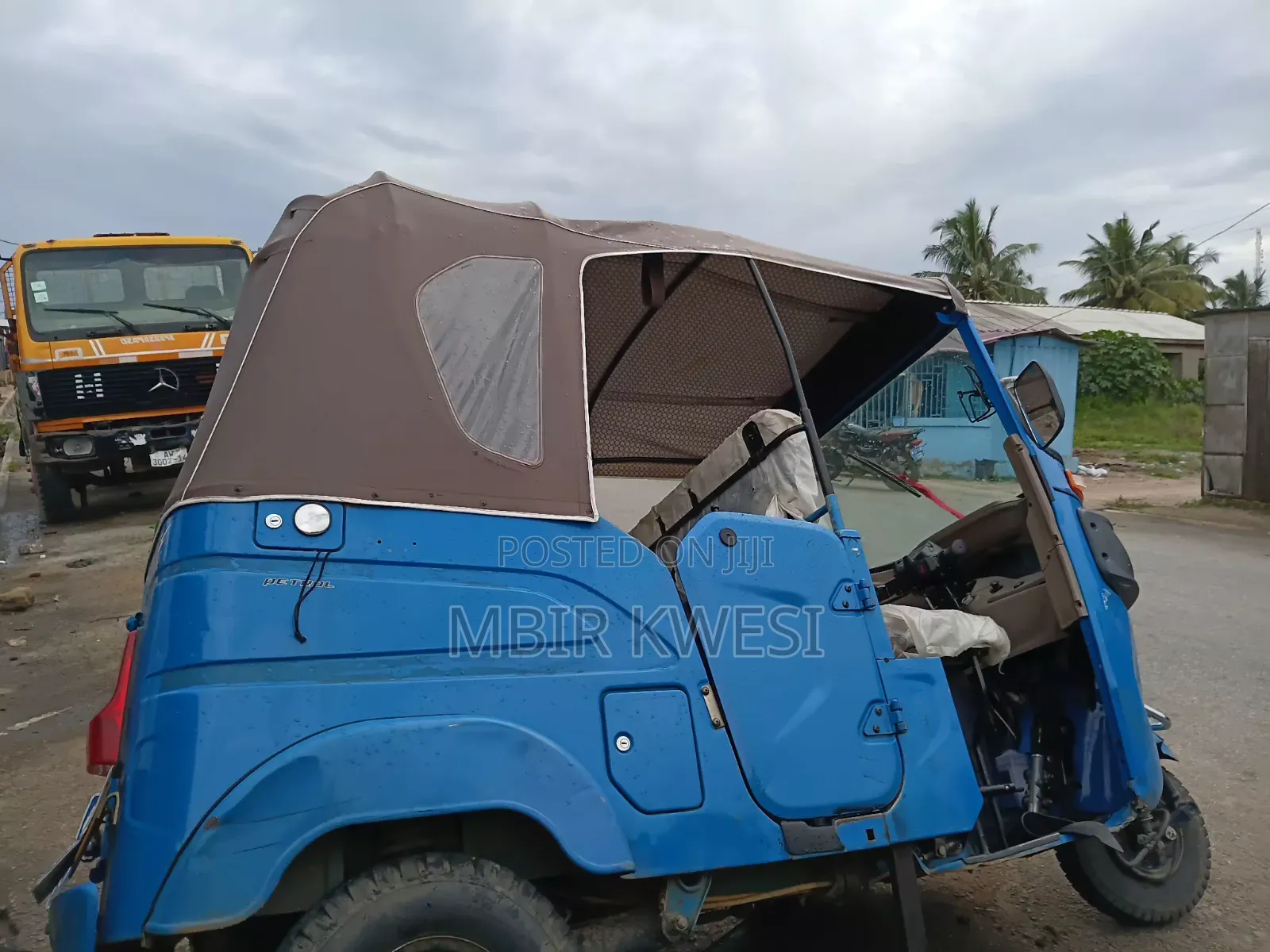 Bajaj Avenger 150 Street 2025 Blue