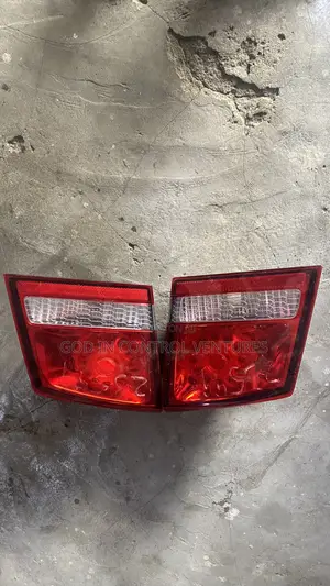 Dodge Journey Bootlight Pair
