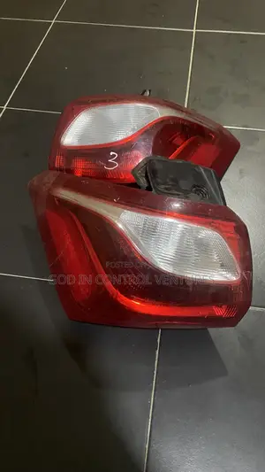 Chevrolet Equinox 2017/2018 Tail Light Pair