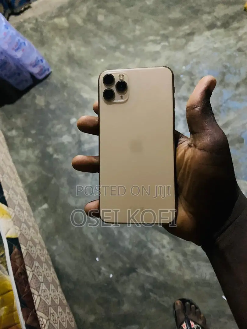 Apple iPhone 11 Pro Max 64 GB Gold
