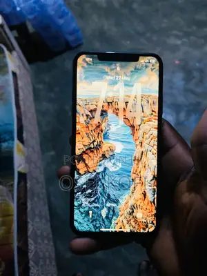 Apple iPhone 11 Pro Max 64 GB Gold
