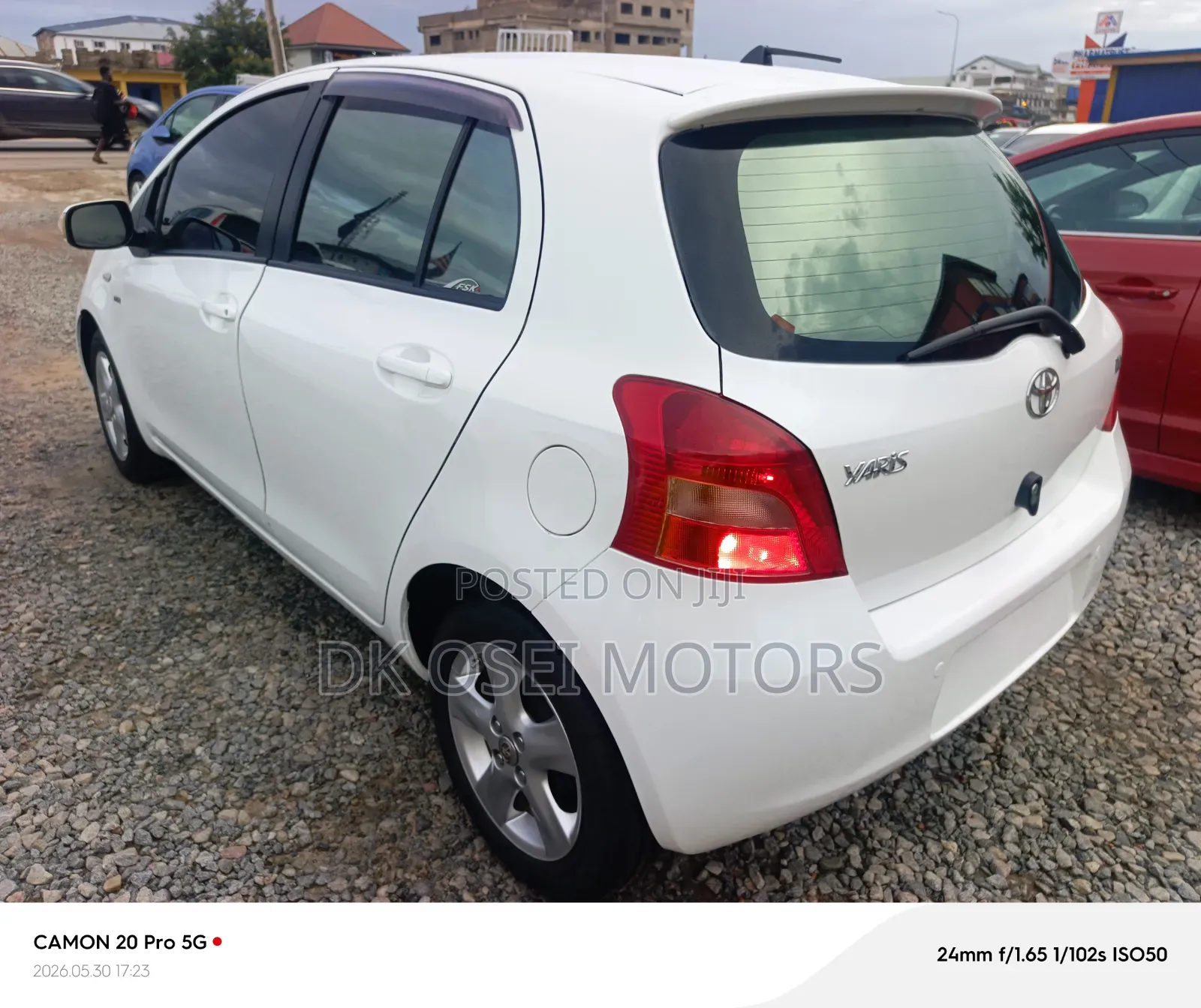Toyota Yaris Base Hatchback 5dr 2010 White