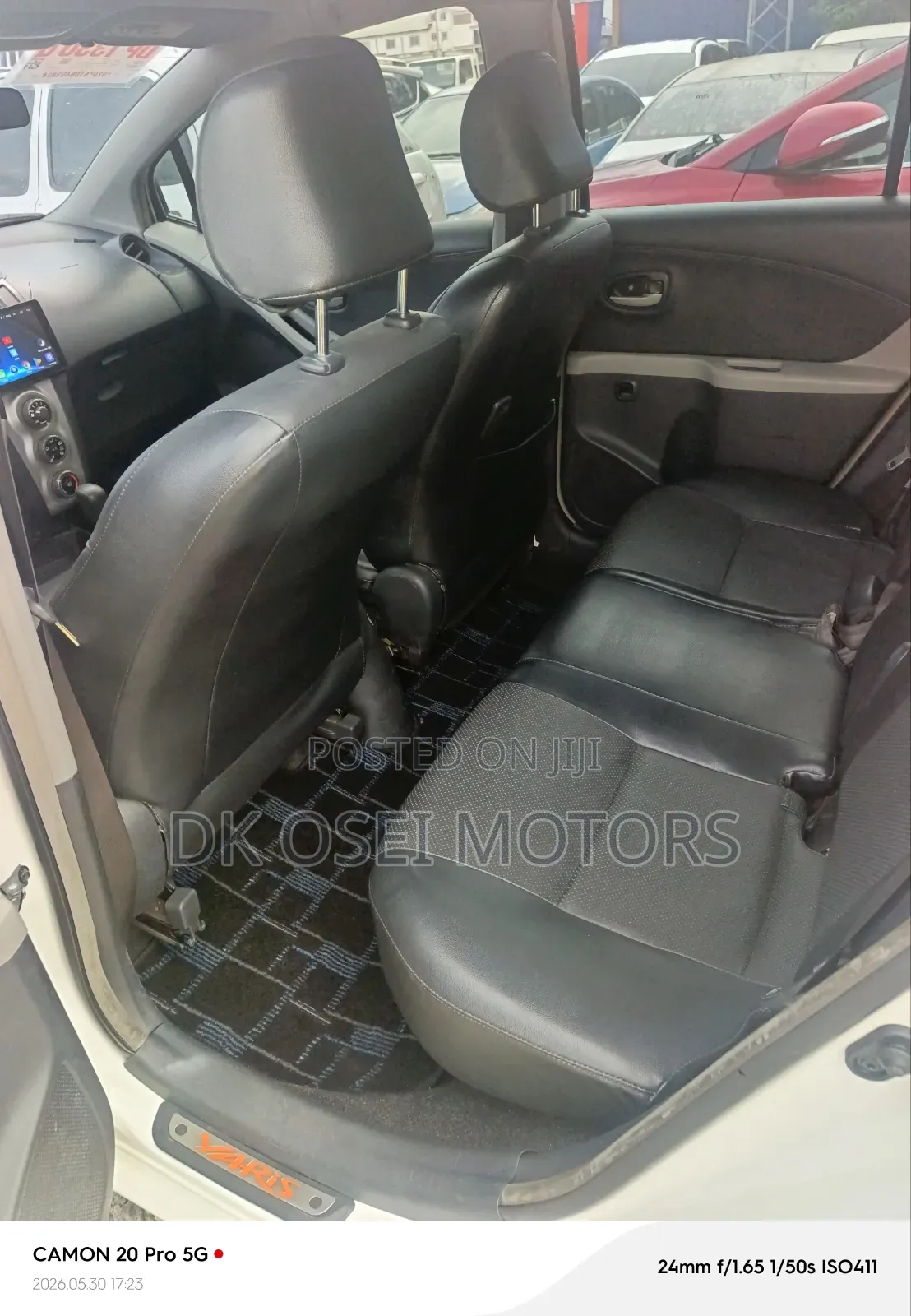 Toyota Yaris Base Hatchback 5dr 2010 White