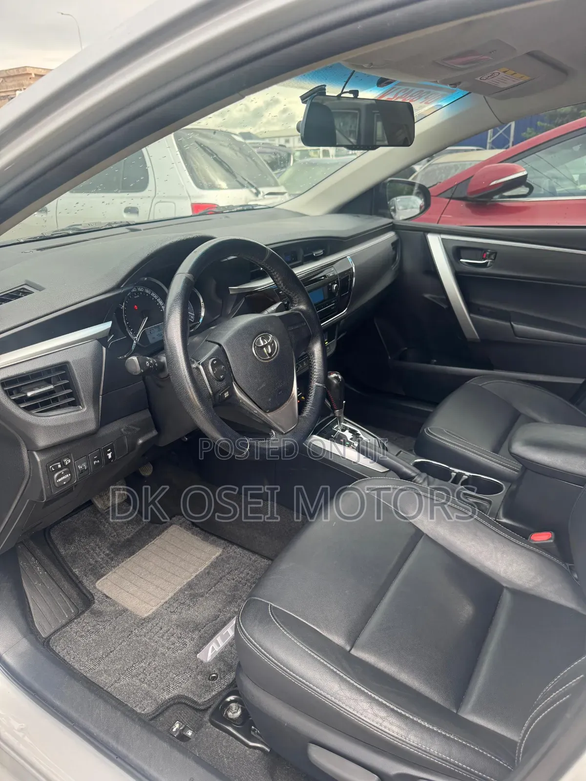 Toyota Corolla Altis 2015 Silver