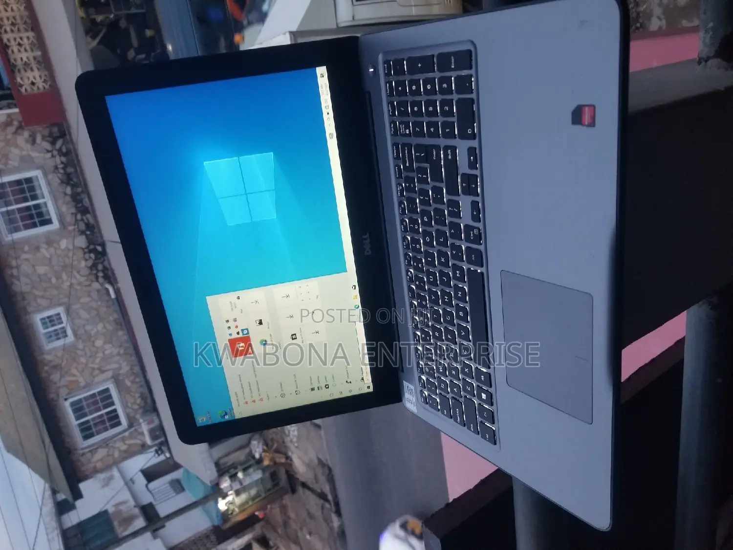 Laptop Dell Inspiron 11 3168 12GB AMD Ryzen 7 HDD 1T