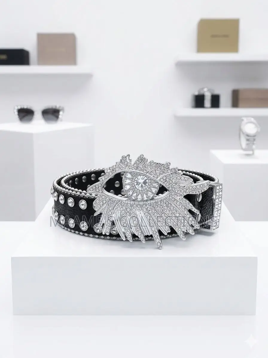 Studded Rhinestone Belt / Fashion Belt With a Western-Style Buckle